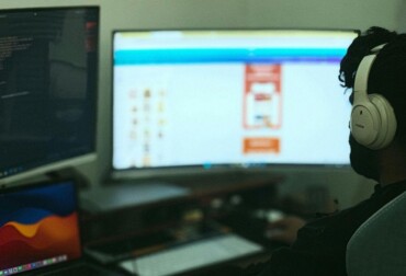 Beyond the Keyboard: Unconventional Trends in Developer Lifestyles