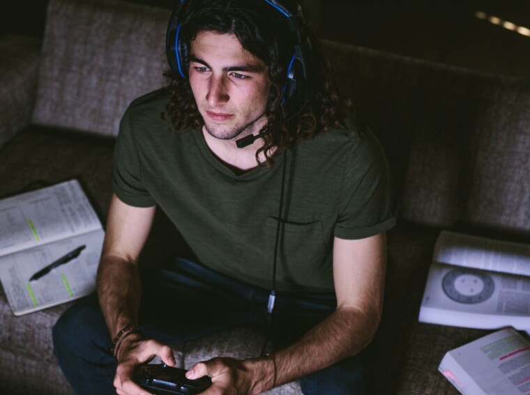The Evolution of Game Demos The Evolution of Game Demos
