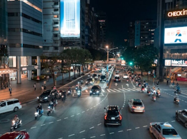 Applications of Outdoor LED Screens Across the United States Applications of Outdoor LED Screens Across the United States