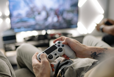 The Evolution of FPS Games: From Pixelated Shooters to Ultra-Realistic Modern Experiences